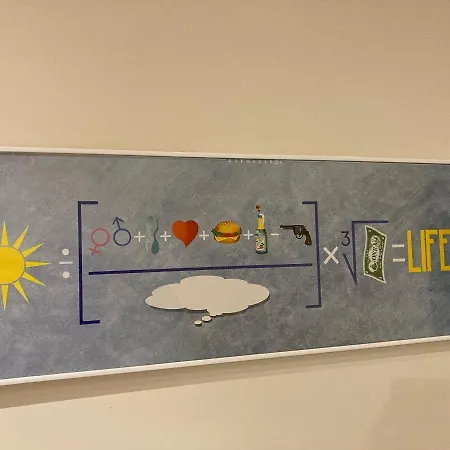 Moderne Sur Mer.la A Pieds, Espagne A 30mn