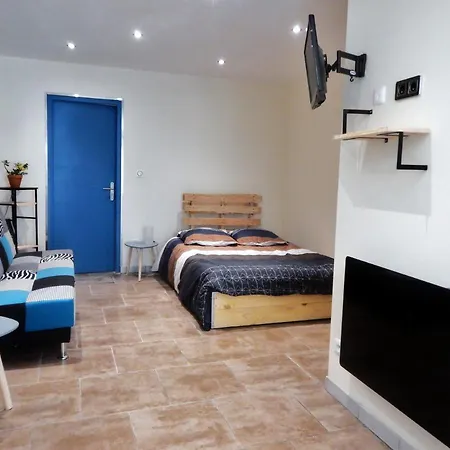 Moderne Sur Mer.la A Pieds, Espagne A 30mn